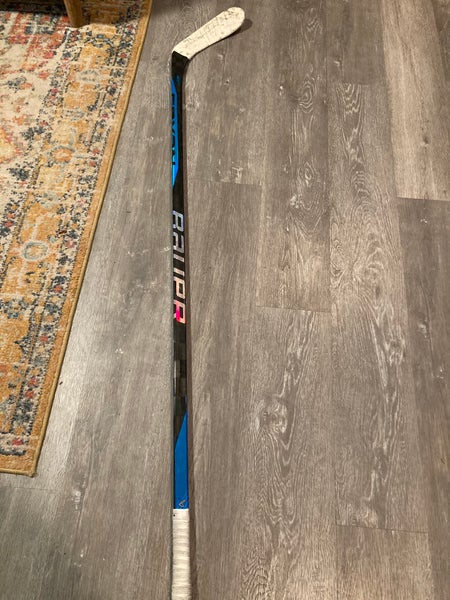 Used Intermediate Right Handed Bauer Nexus Sync Hockey Stick P28