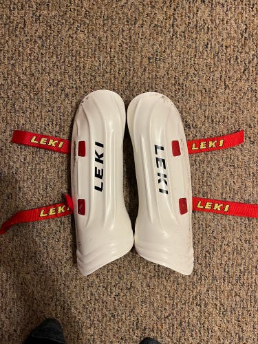 Shin Guards Used  Leki Shin Guard