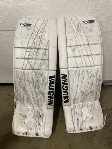 Vaughn Velocity Pro V9 Goalie Leg Pads