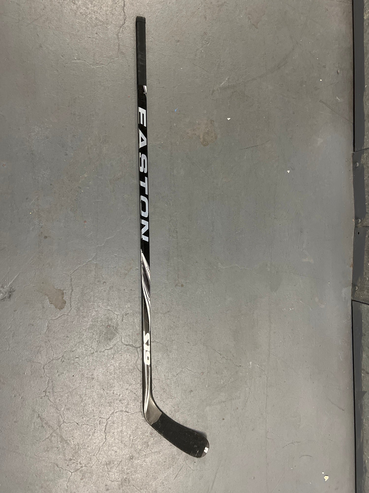 Left Hand Easton S19 Hockey Sticks