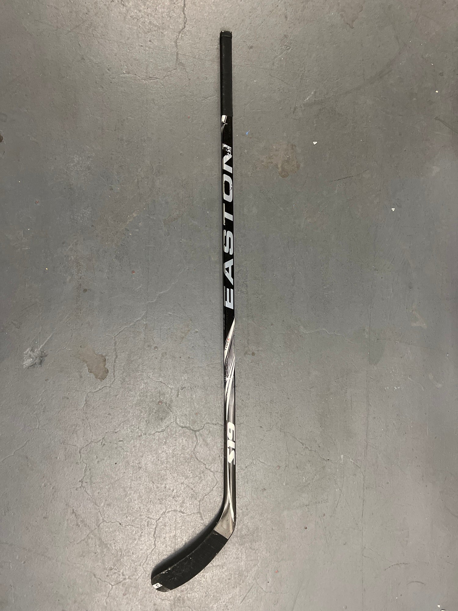 Left Hand Easton S19 Hockey Sticks