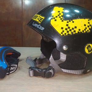 Kid's Used European Helmet 48-52cm+blue goggles