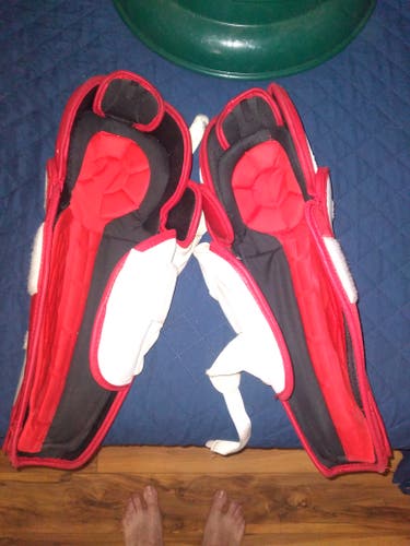 Used Bauer Vapor APX2 Shin Pads