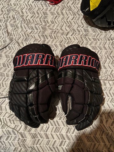 Warrior 14"  Covert DT2 World Tour LE Gloves