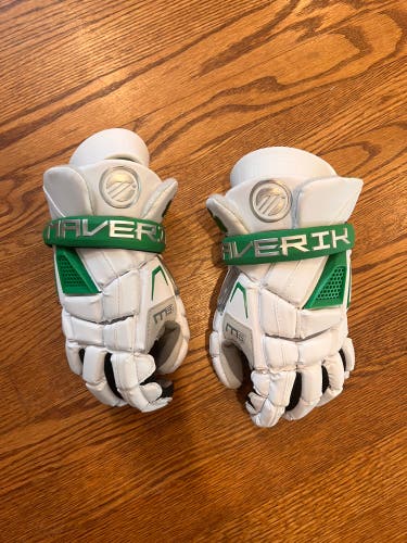 NEW W/O Tags Med 12” Maverick M5 lacrosse gloves