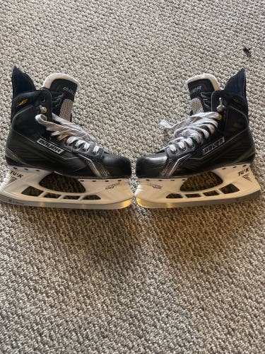 New Bauer Extra Wide Width  Size 8.5 Supreme S170 Hockey Skates