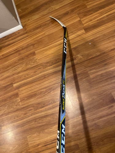 Senior Right Handed P28 Pro Stock Super Tacks 2.0 Hockey Stick