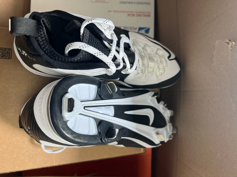 White Men's Metal High Top Nike air max mvp elite