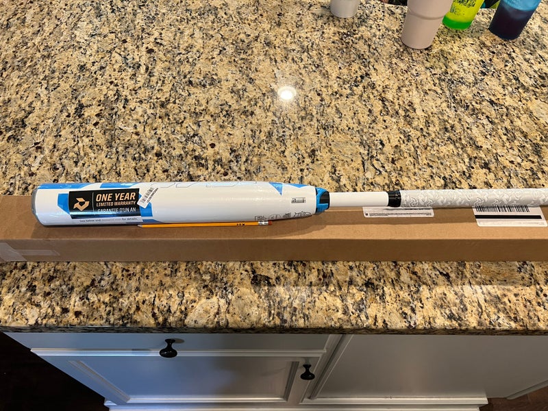 2023 Composite (-10) 21 oz 31" CF Bat