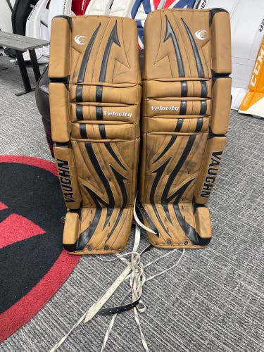 Used 36" Vaughn Velocity V4 Goalie Leg Pads