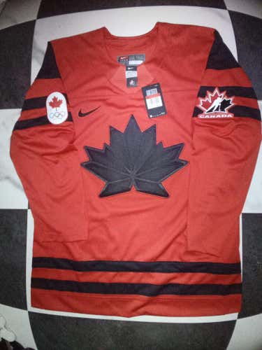 Team Canada Nike Hockey Jersey - NWT