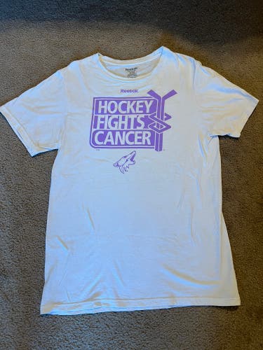 Arizona Coyotes Hockey Fights Cancer Shirt Medium