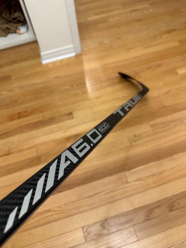 Senior Right Handed TC2  A6.0 SBP Hockey Stick