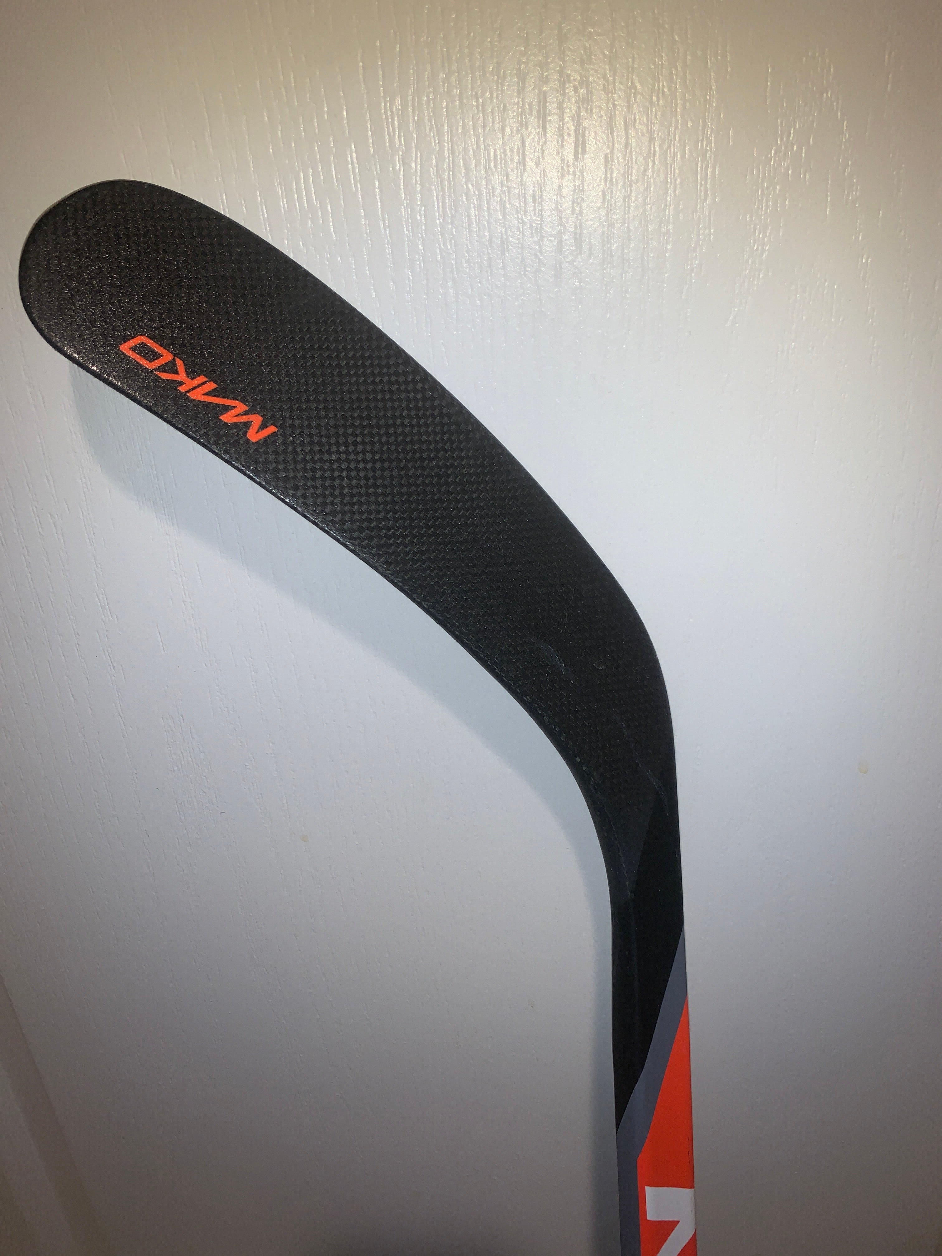 EASTON Mako II Grip Hockey Stick- Int