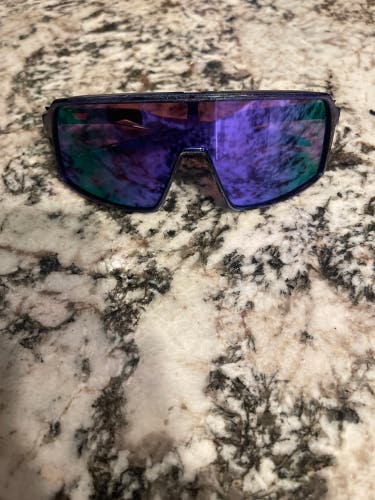 New One Size Fits All Oakley Sutro Sunglasses