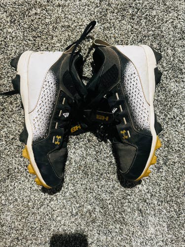 Used Size 11 (Women's 12) Under Armour
