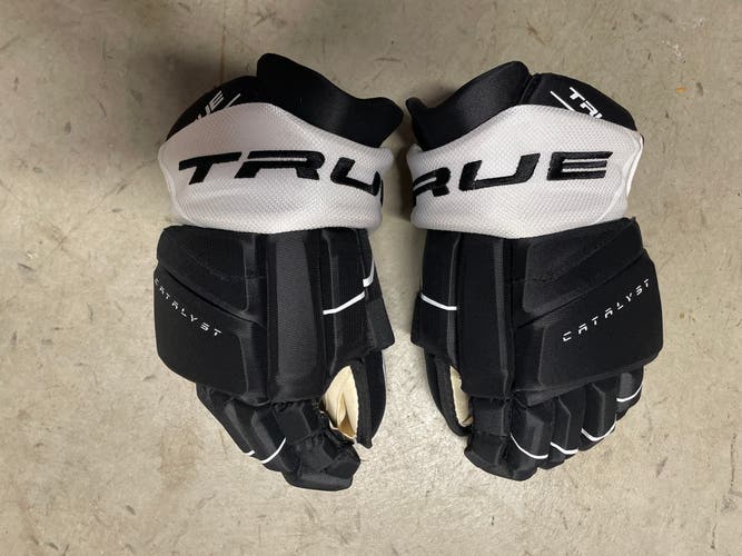 True M16 Catalyst Pro 14"  Gloves (used Once)