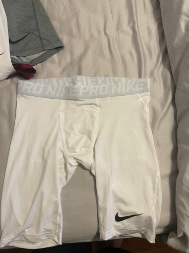 White Used Men's Nike Compression