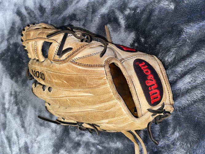 Used Outfield 12.75" A2000 Baseball Glove