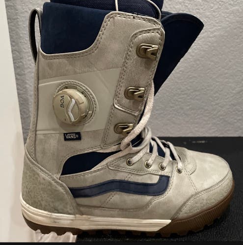 2022 Vans Invado Pro Mens Size 8 Snowboard Boots