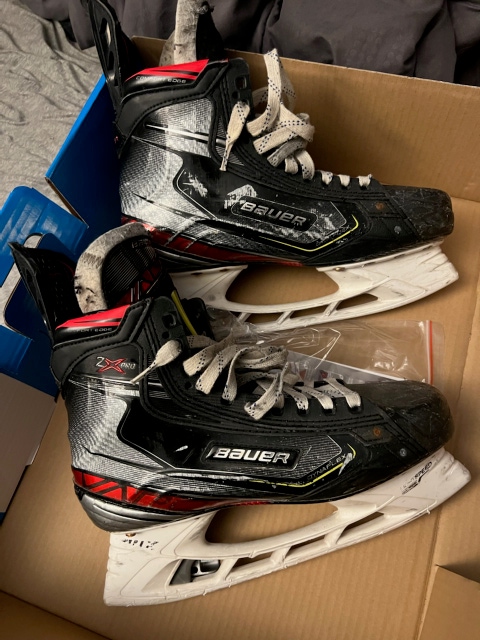 Used Bauer Size 9 Vapor 2X Pro Hockey Skates