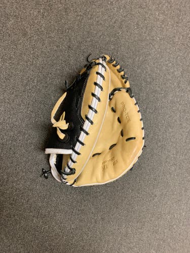 Catcher's 33.5" A2000 Baseball Glove M1 Pro Stock