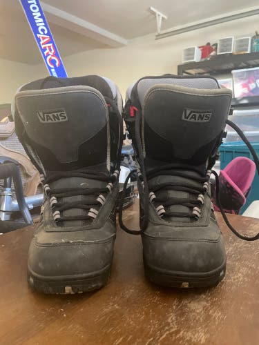 Men's Size 9.5 (Women's 10.5) Vans All Mountain Mantra Snowboard Boots