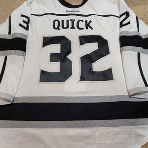 JONATHAN QUICK 13'14 Cup Season Los Angeles Kings Set 1 Game Worn Used Jersey