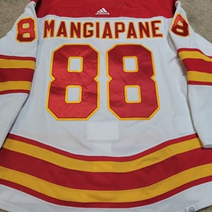 ANDREW MANGIAPANE 21'22 Calgary Flames PHOTOMATCHED Game Worn Used Jersey LOA