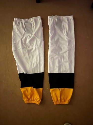White Used Large  Socks
