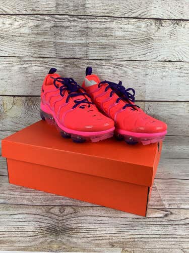 Nike Women Air Vapormax Plus Bright Crimson Athletic Running Shoes Size 6 US