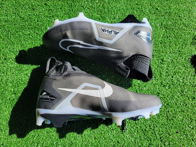 New Size 8.0 (Women's 9.0) Nike Alpha Menace Elite 3