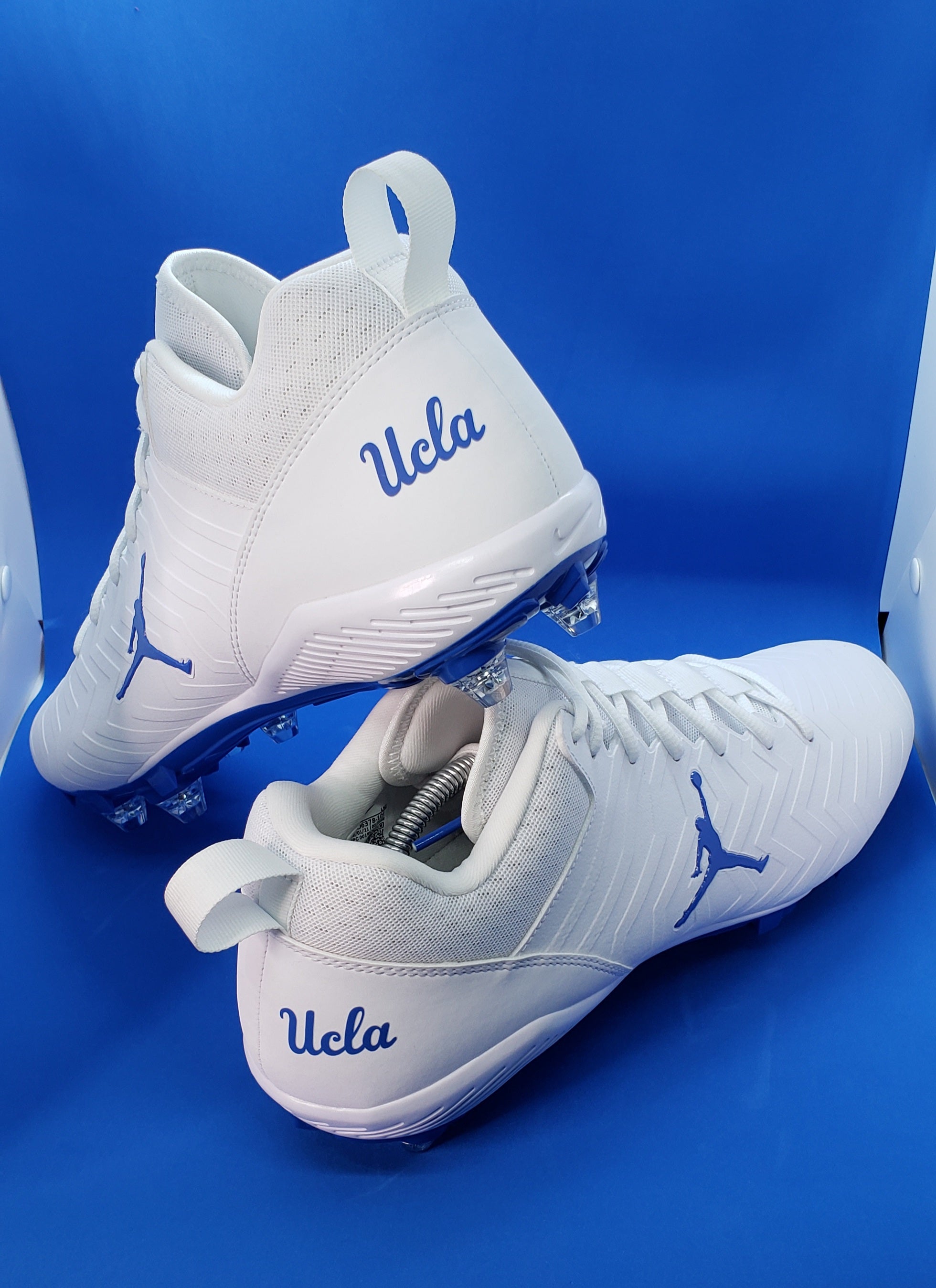 boys jordan baseball cleats