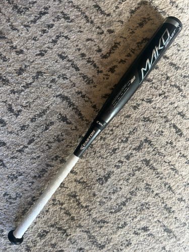MINT!! Easton Mako Beast HARD TO FIND!! RARE SIZE !! 29/18 -11 NEW GRIP!!