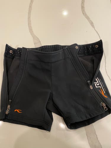 Kjus Youth Size 128/8 Black Training shorts