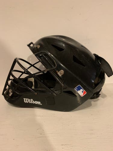 Wilson Catchers Helmet Size 6-7 S/M