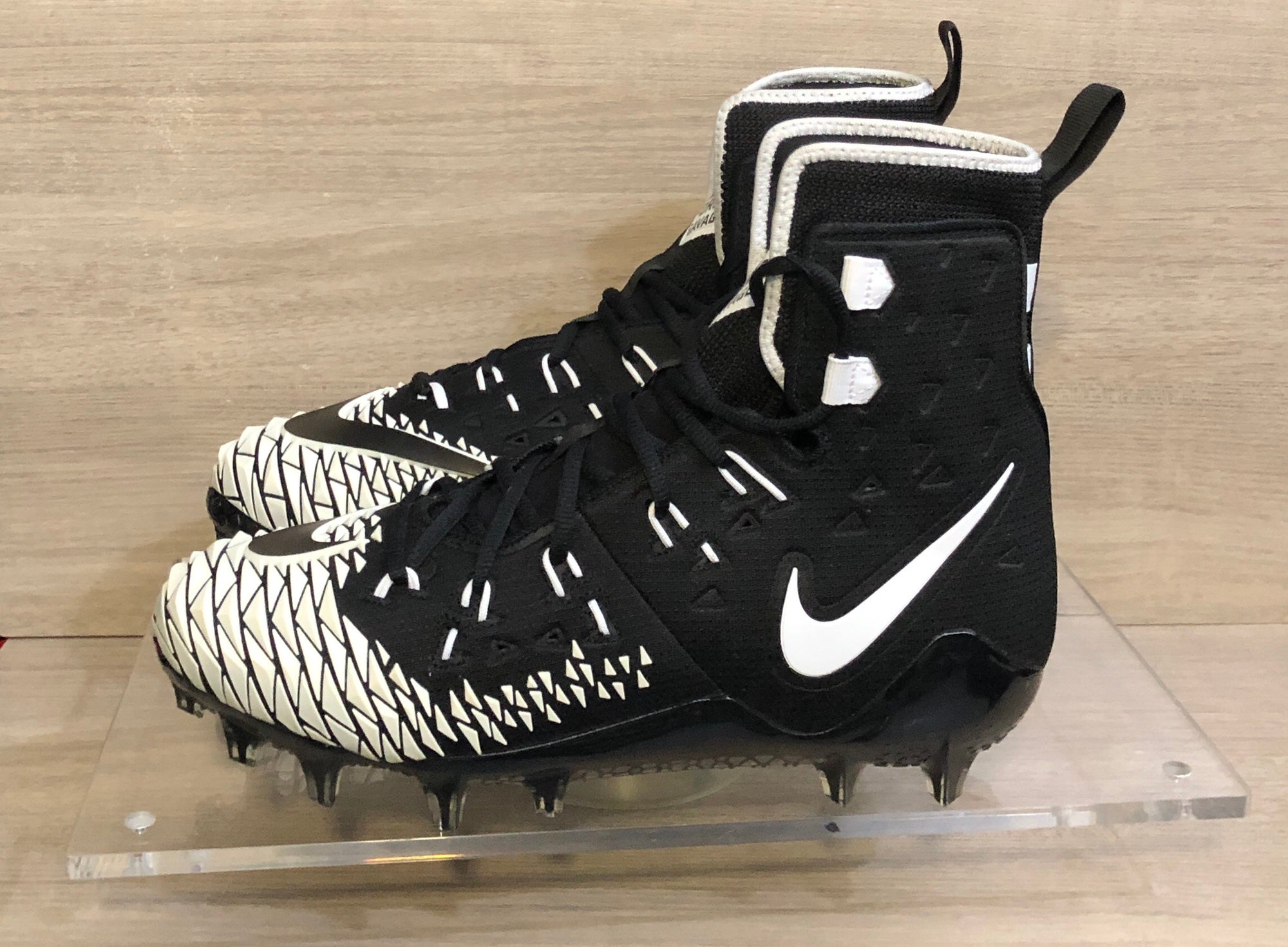 NIKE FORCE SAVAGE PRO FOOTBALL CLEATS BLACK White Sz 10.5 880144-010