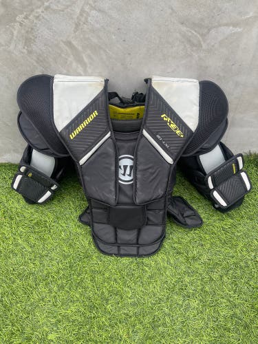 2021 WARRIOR RITUAL X3 E+ GOALIE CHEST PROTECTOR - INTERMEDIATE