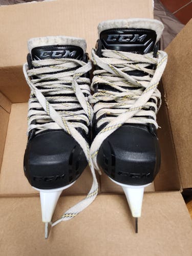 Used CCM Super tacks 9370 Hockey Goalie Skates Regular Width Size 7