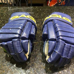 Used St. Louis Blues #32 Mike Eastwood All leather Eagle CP95 Gloves 14" Pro Stock