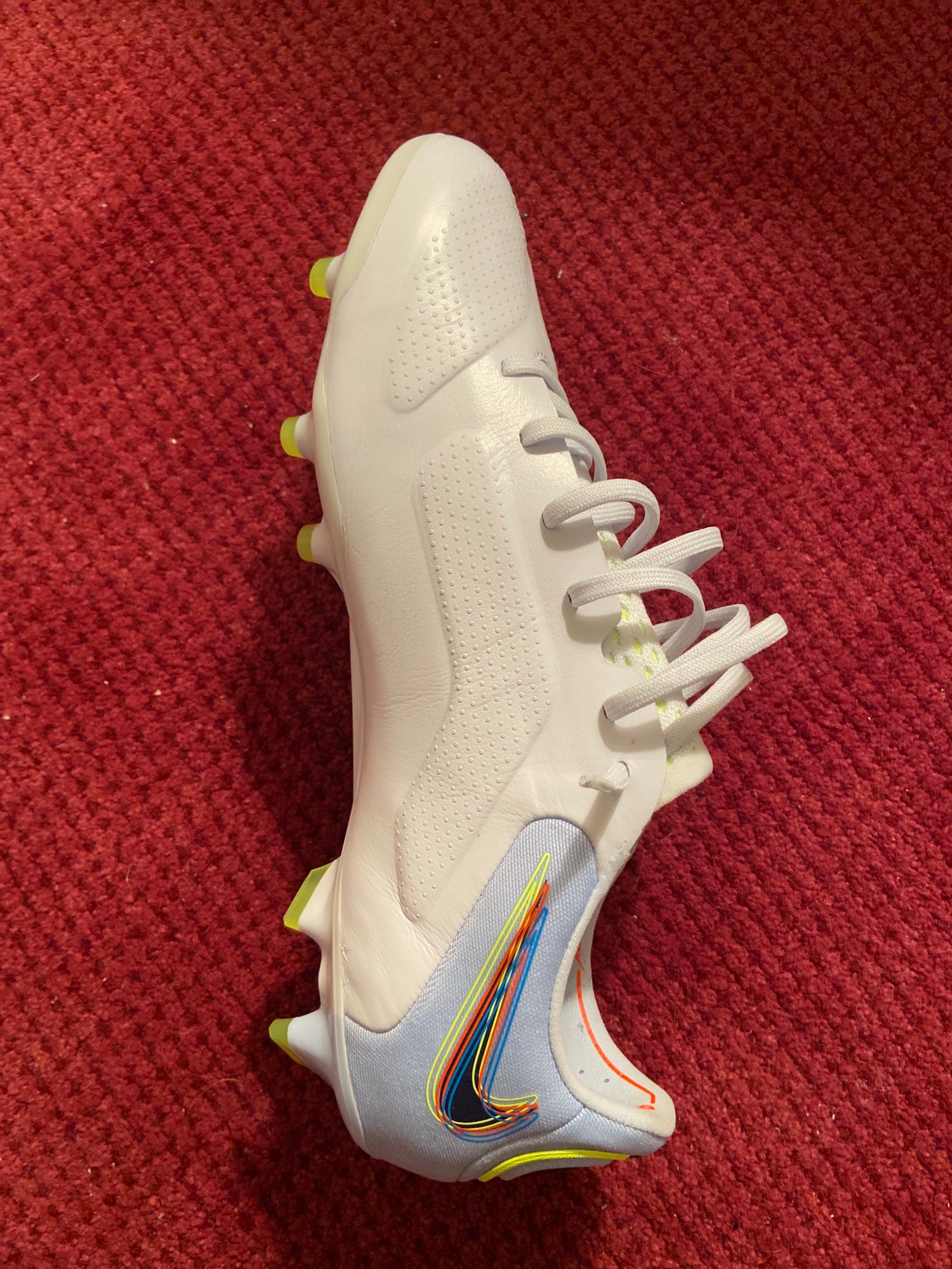 Unisex Size 9.0 (Women's 10) Nike Tiempo legend Cleats | SidelineSwap
