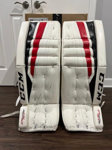 Used 32"+1 CCM Extreme Flex II Goalie Leg Pads