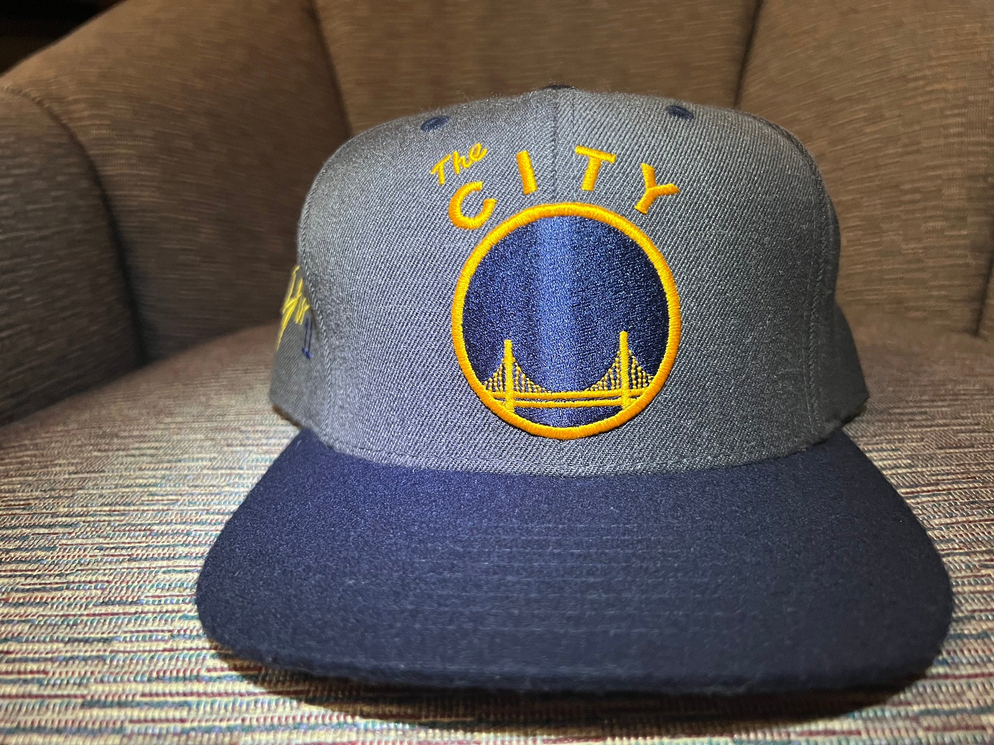 New Era 59FIFTY NBA Golden State Warriors Team Faux Leather Fitted Hat 7 3/8
