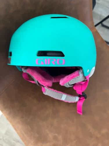 Giro Ski/Snowboarding Helmet - Youth Medium