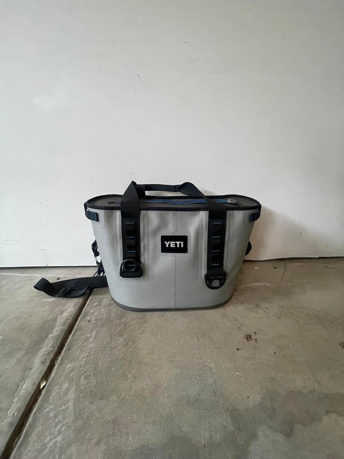 Used Yeti Cooler SidelineSwap