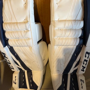 Used 31" CCM Extreme flex 4.9 Goalie Leg Pads