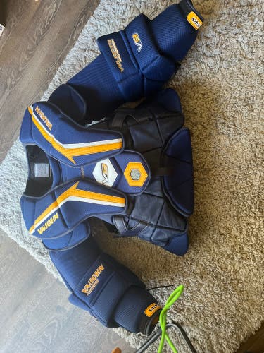 Used XL Vaughn Pro Stock Velocity V9 Goalie Chest Protector