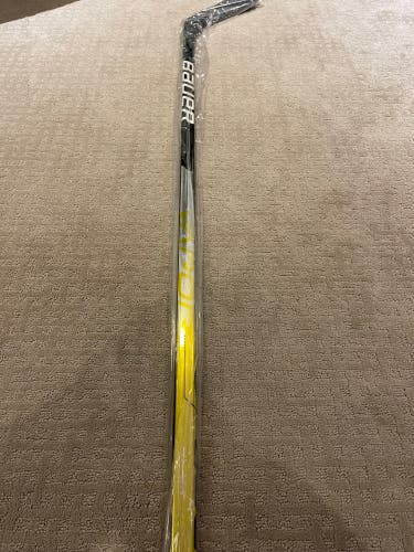 Intermediate Right Handed P88 Vapor Hyperlite Hockey Stick