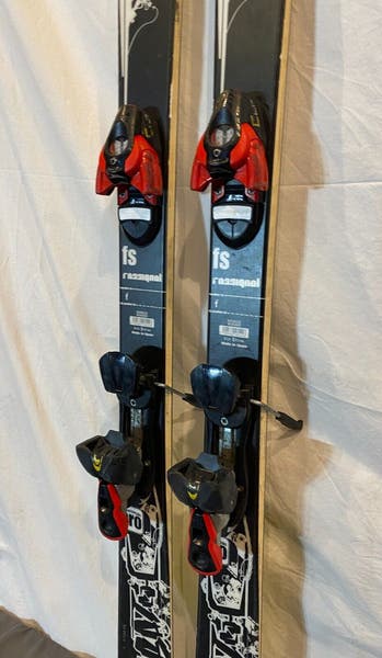 Rossignol Scratch Pro FS 158cm Twin-Tip Freestyle Skis Salomon