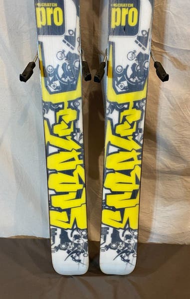 Rossignol Scratch Pro FS 158cm Twin-Tip Freestyle Skis Salomon